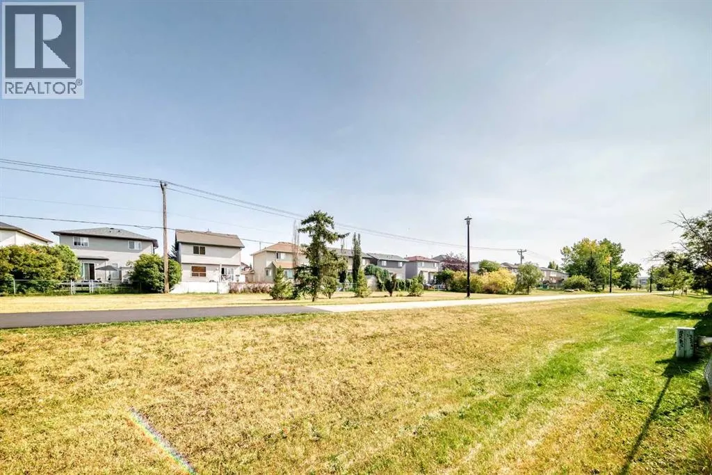 100 Spring Haven Close SE