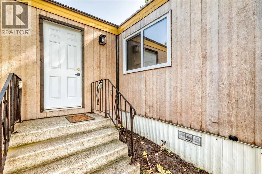 100 Spring Haven Close SE