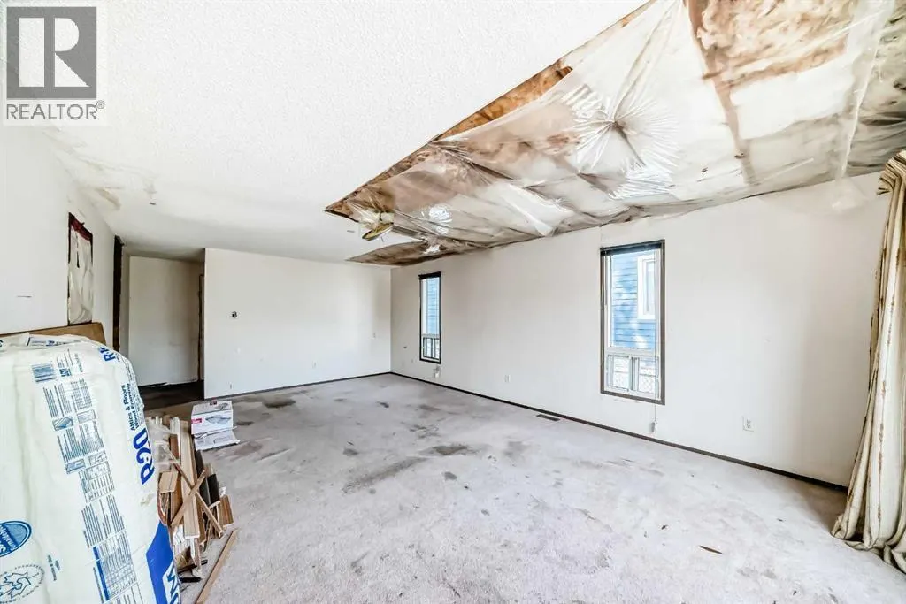 100 Spring Haven Close SE
