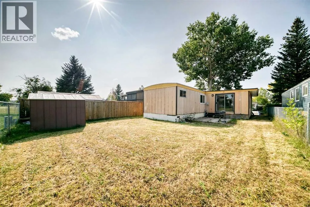 100 Spring Haven Close SE