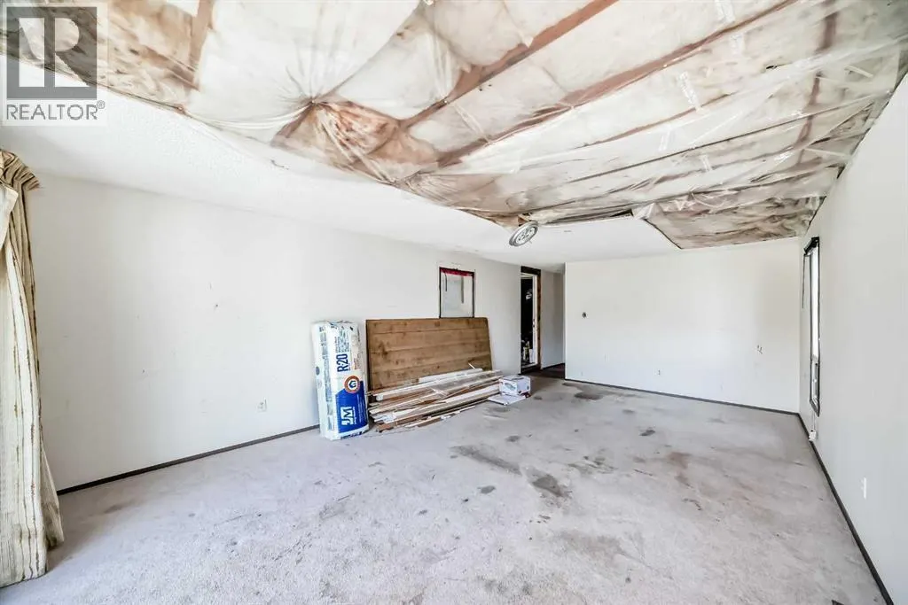 100 Spring Haven Close SE