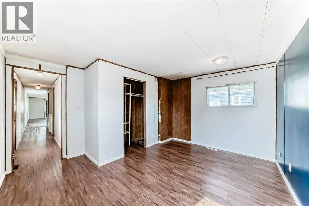 100 Spring Haven Close SE