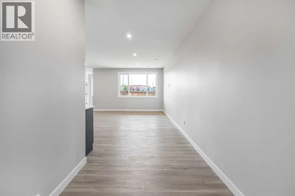 413 Rivergrove Chase W