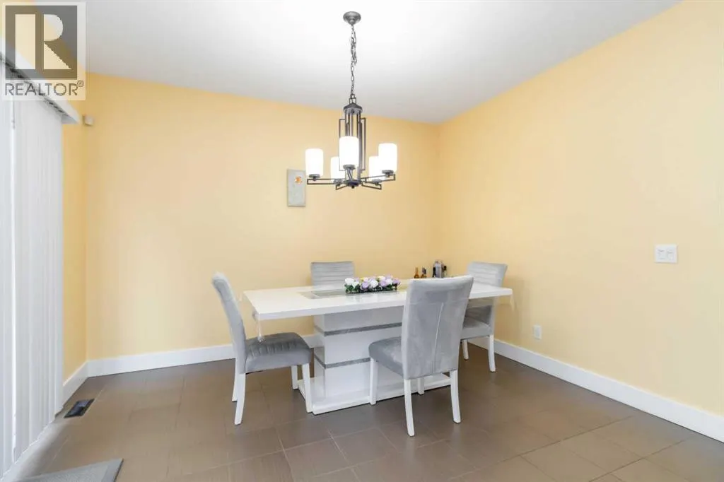 110 Merganser Crescent