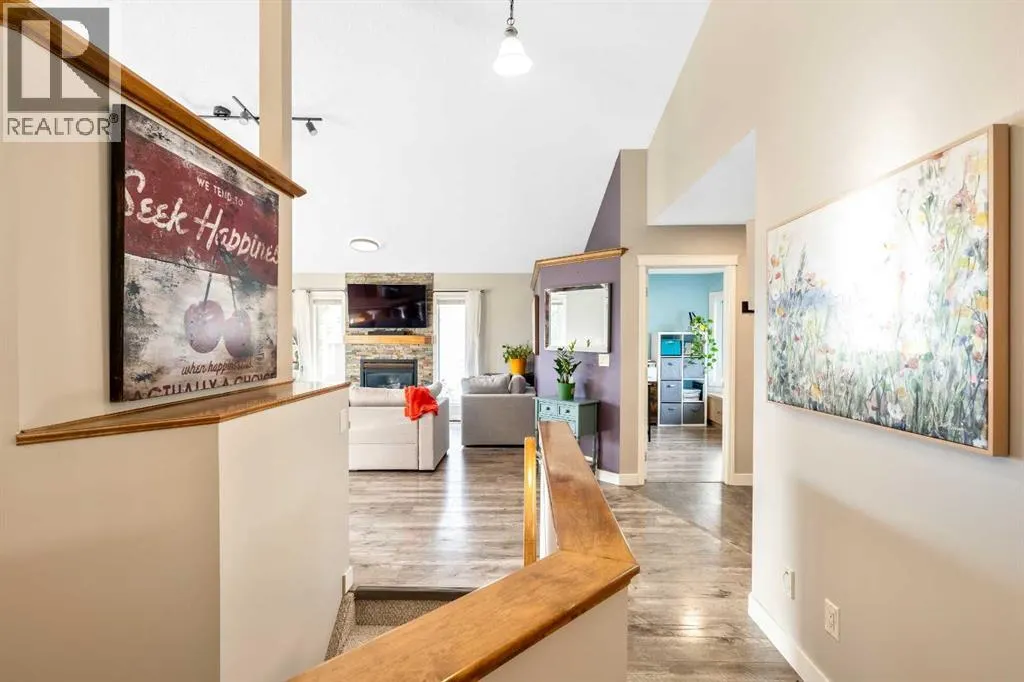 1607 Sunshine Close SE