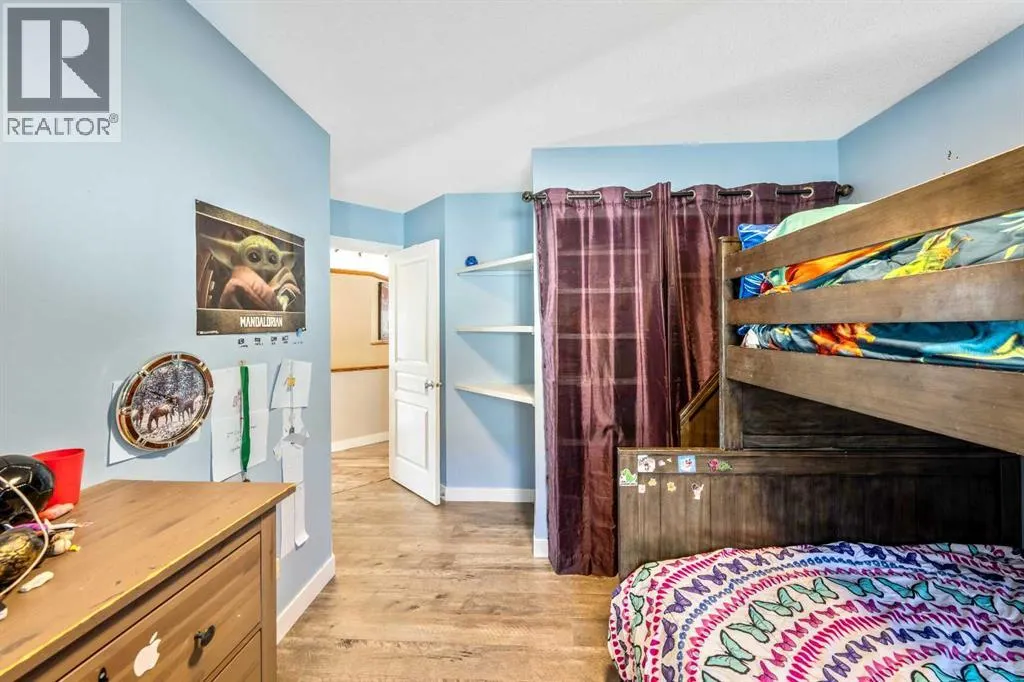 1607 Sunshine Close SE