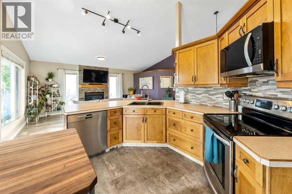 1607 Sunshine Close SE