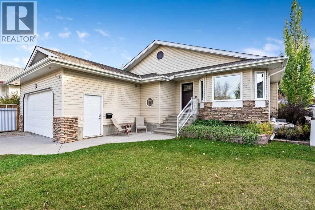 1607 Sunshine Close SE