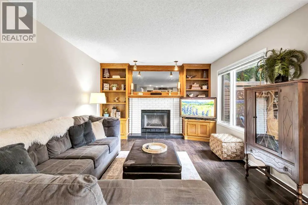 101 Sundown Way SE