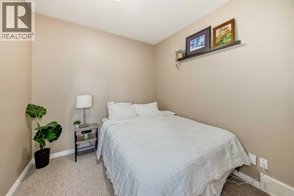 23 Rockyspring Green NW