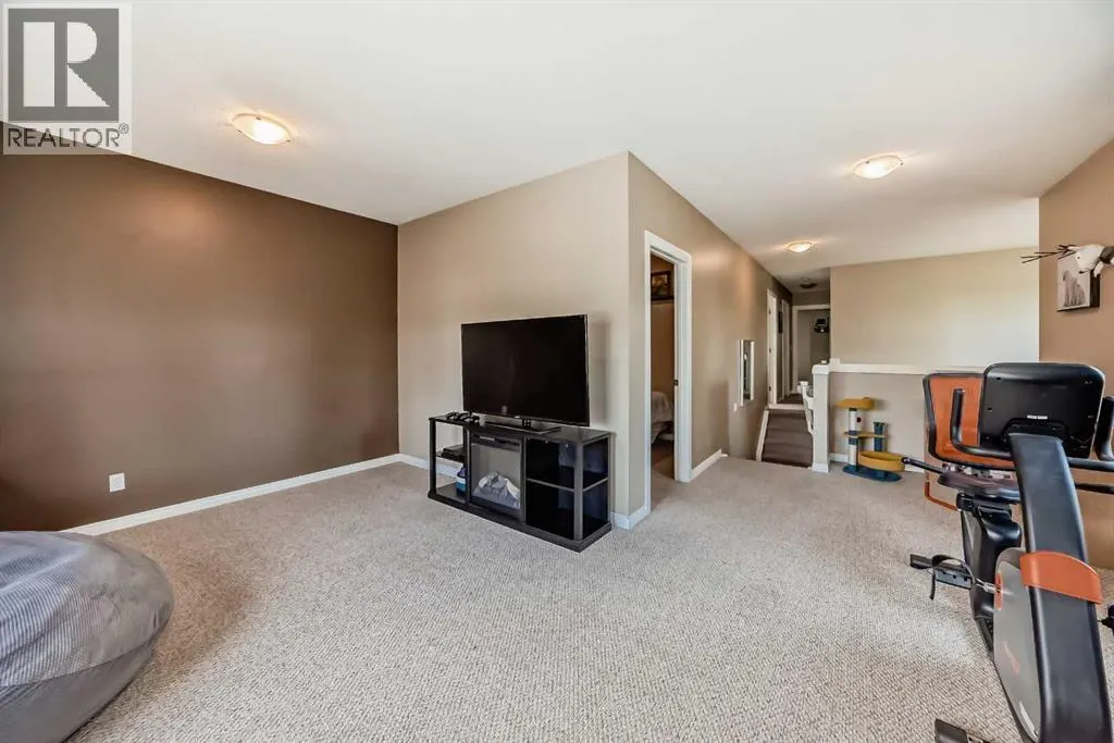 23 Rockyspring Green NW