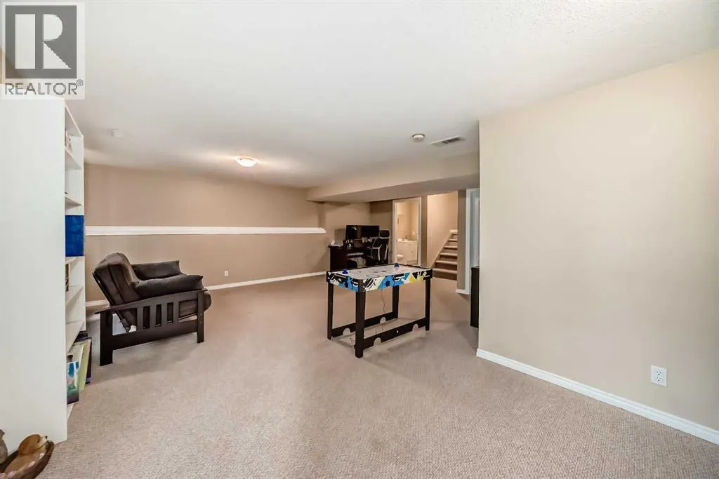 23 Rockyspring Green NW