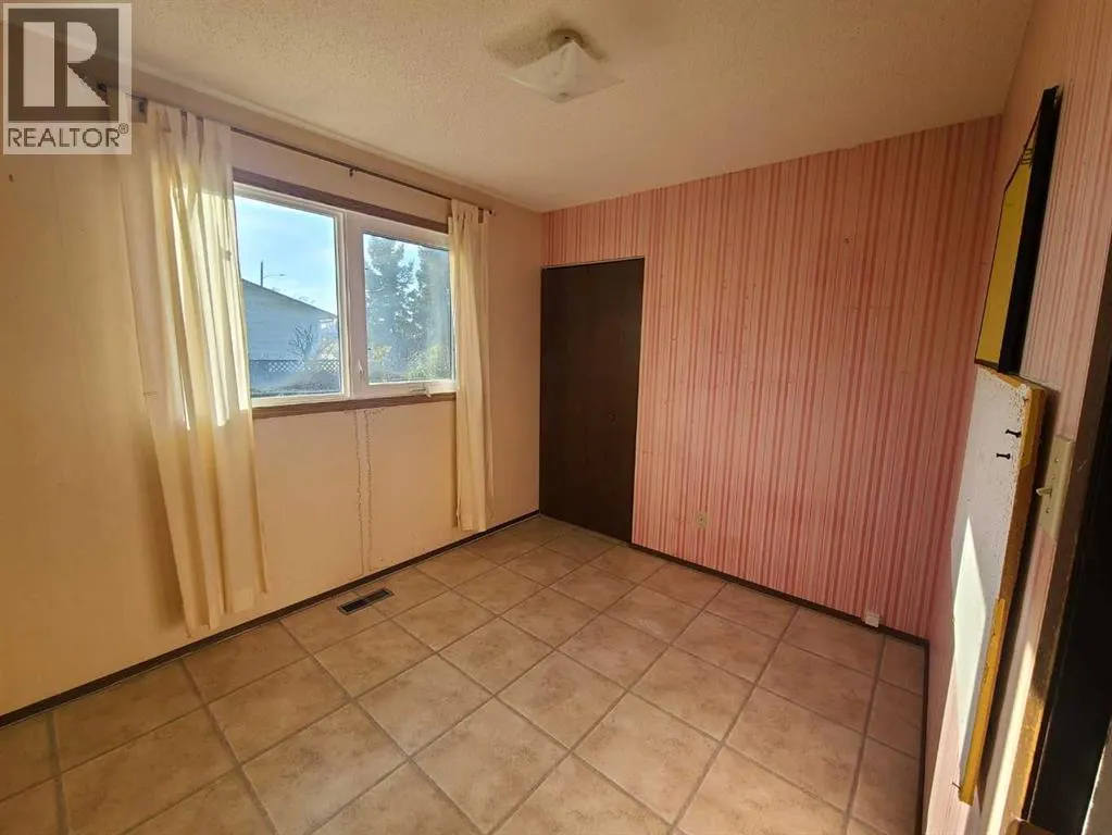 411 4th Street