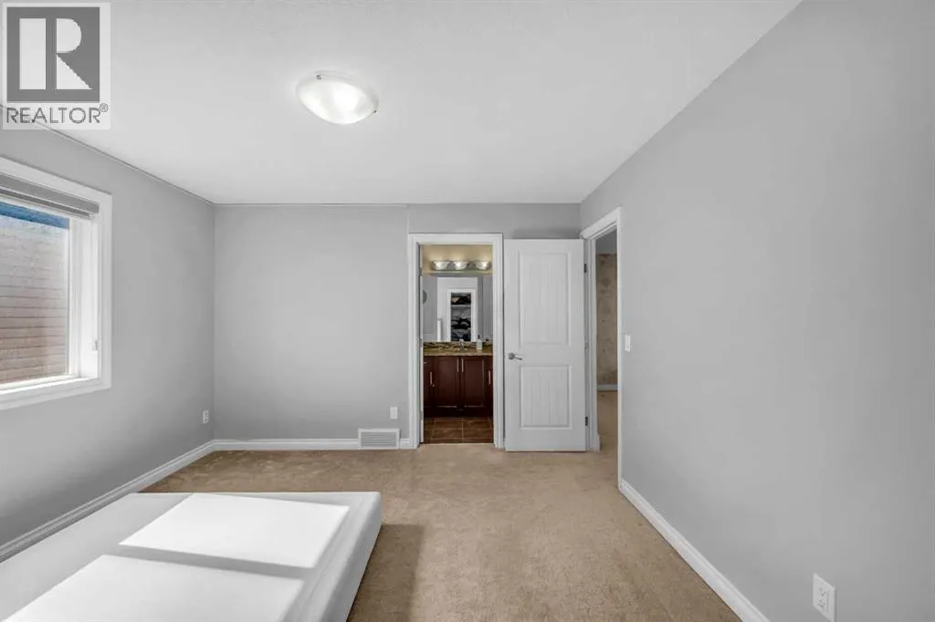 217 Taralake Manor NE