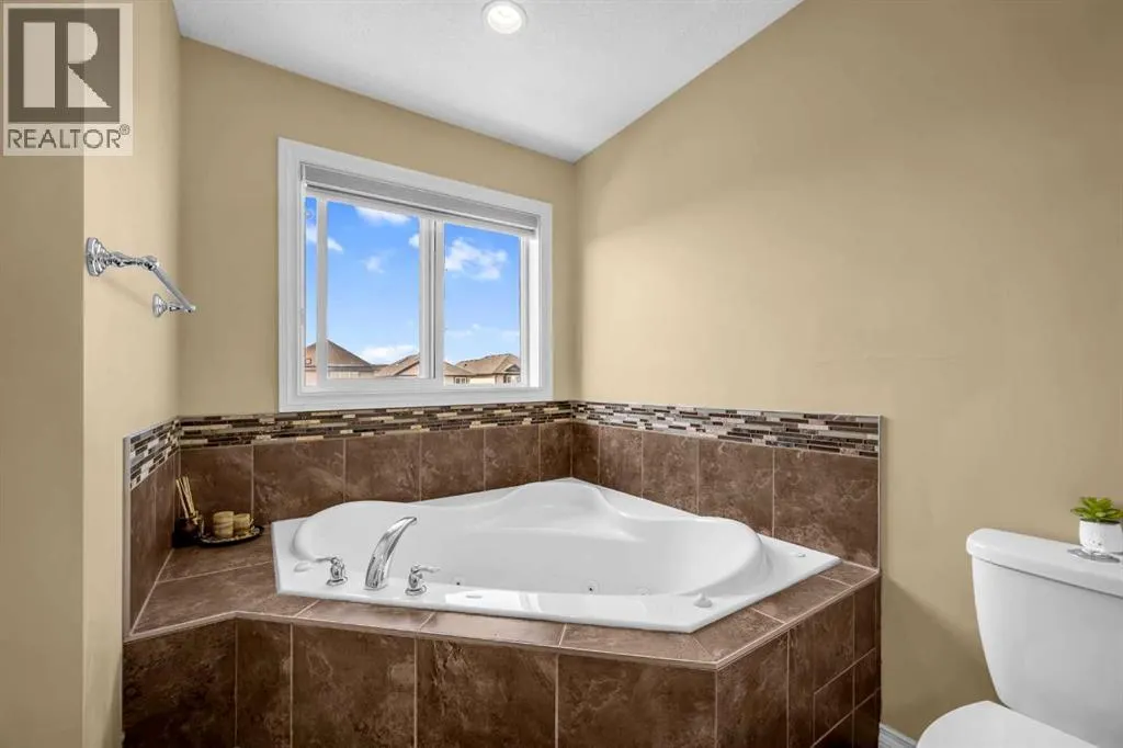 217 Taralake Manor NE
