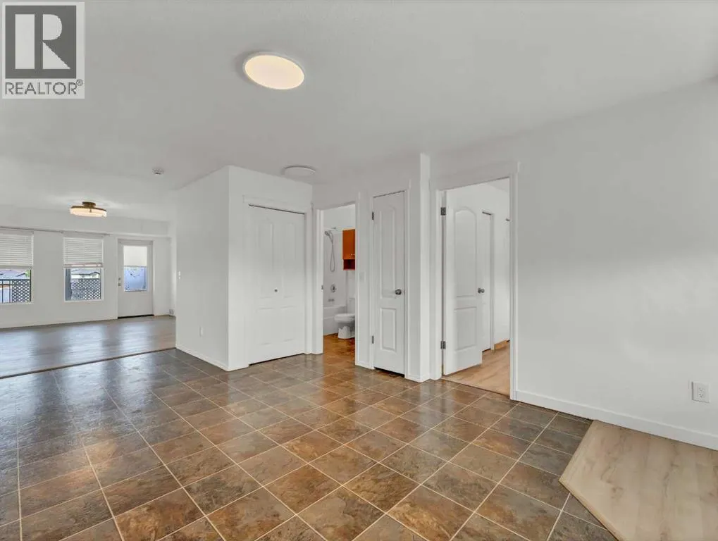 349 Southlands Pointe SE