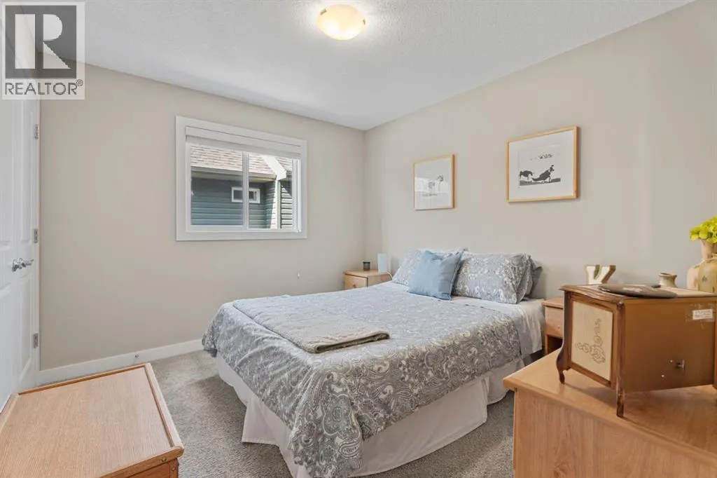 106 Mount Rae Heights