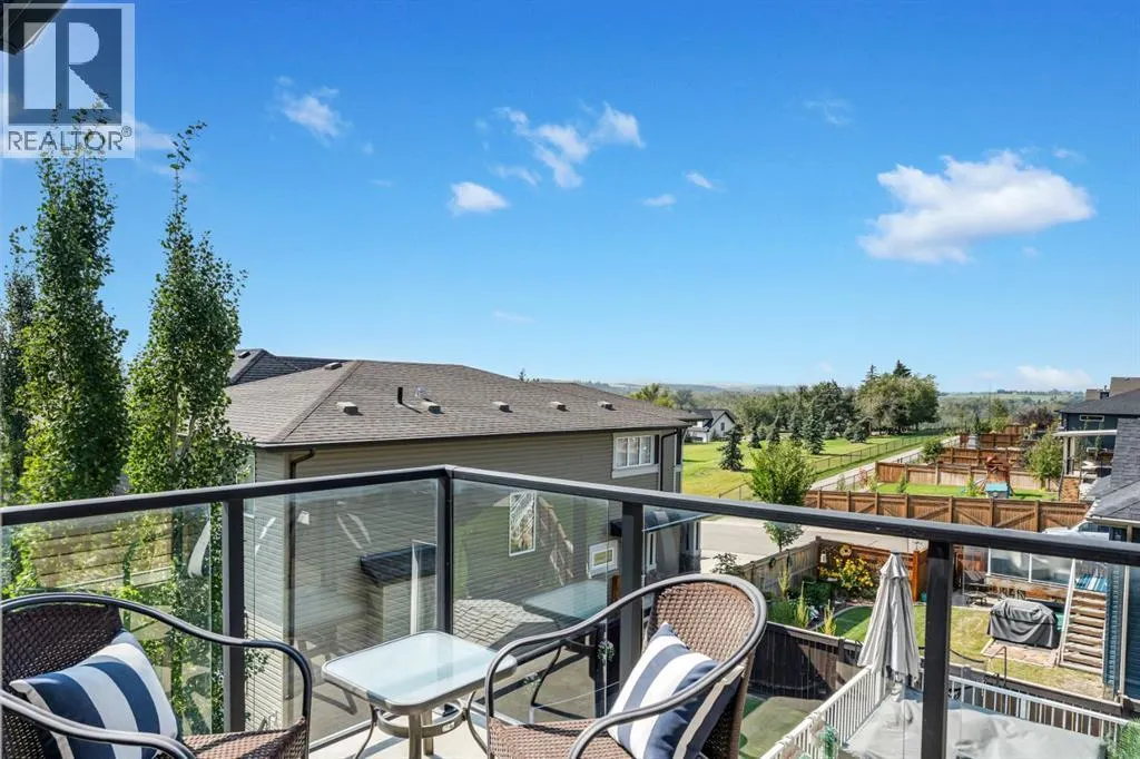 106 Mount Rae Heights