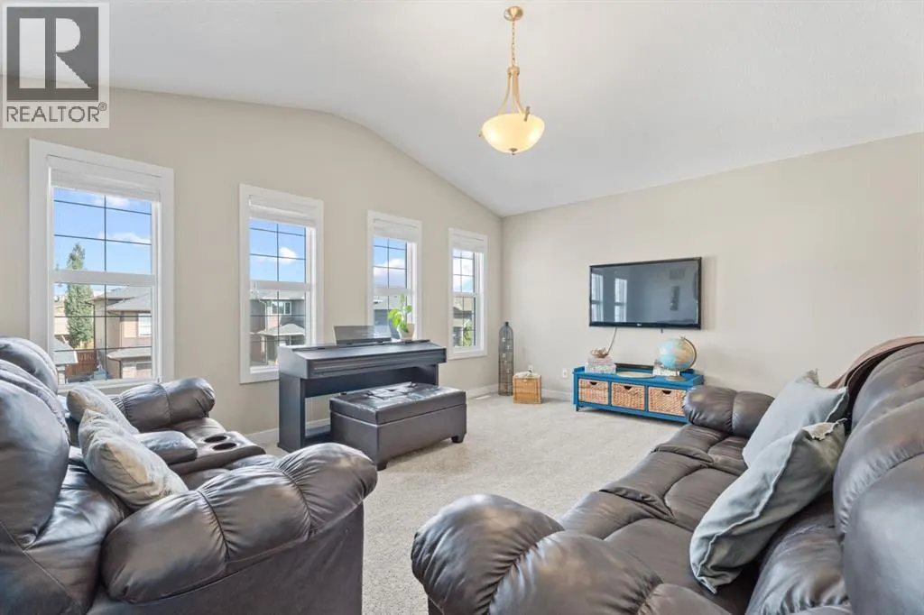 106 Mount Rae Heights