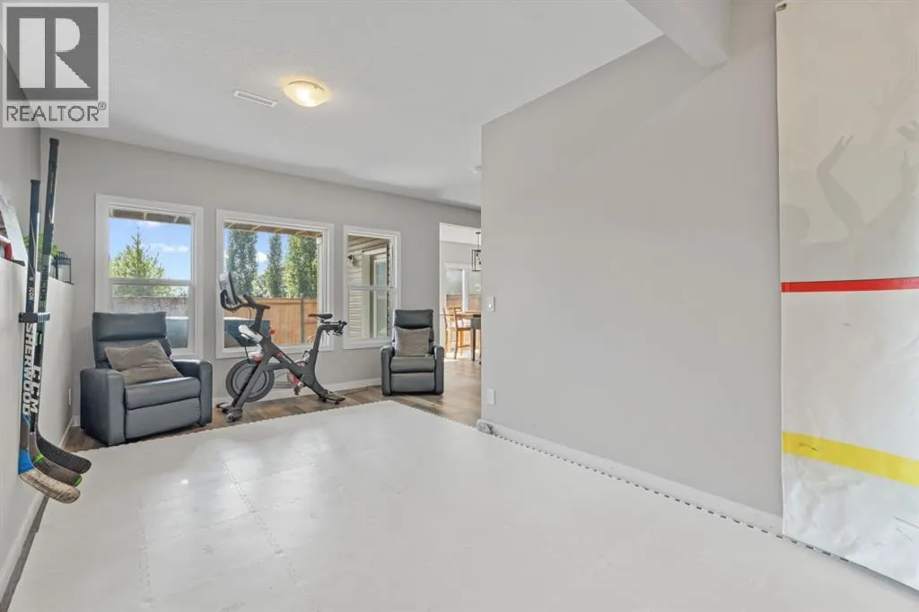 106 Mount Rae Heights