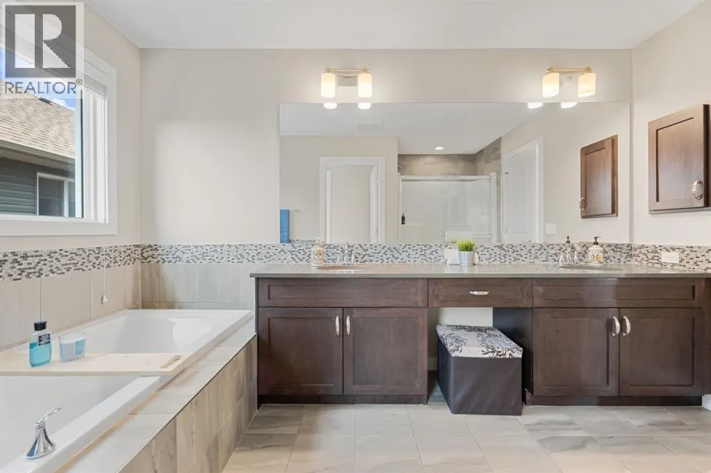 106 Mount Rae Heights