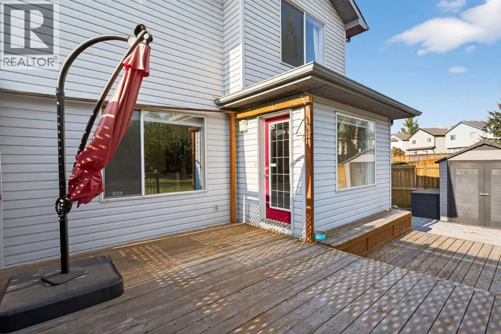 47 Mt Apex Crescent SE