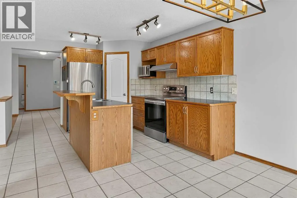 47 Mt Apex Crescent SE