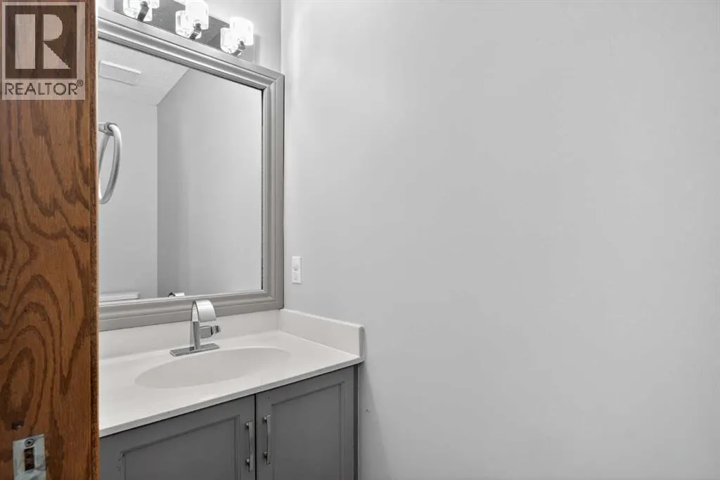 47 Mt Apex Crescent SE