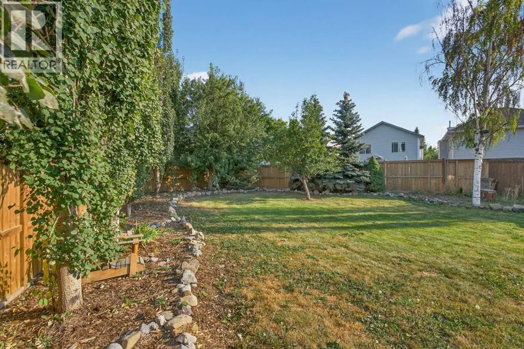 47 Mt Apex Crescent SE