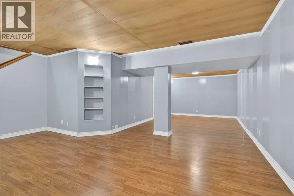 47 Mt Apex Crescent SE