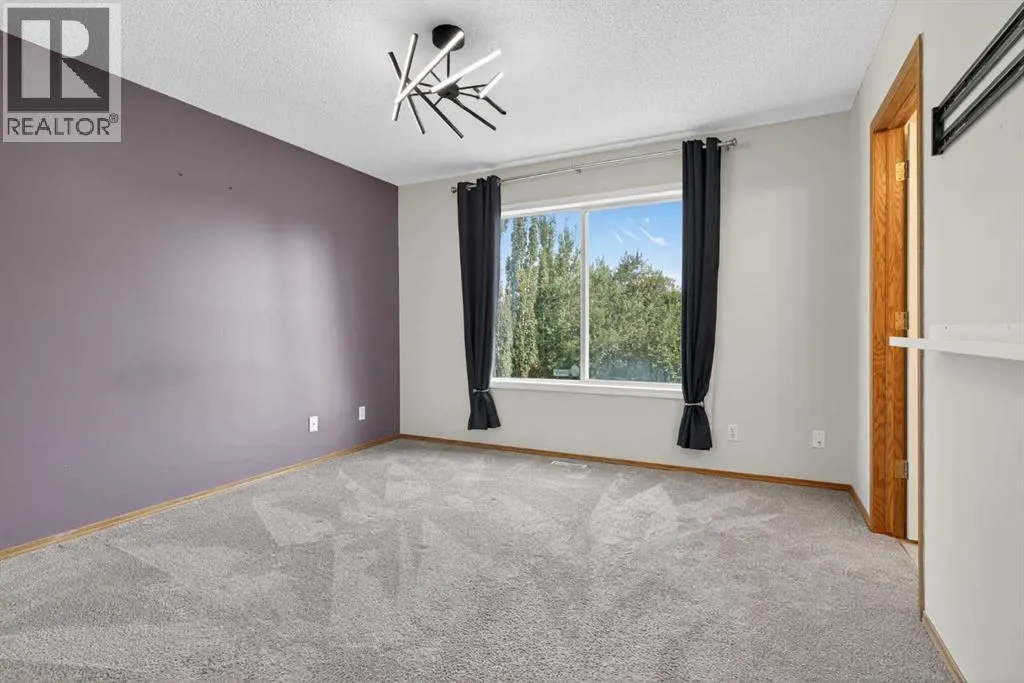 47 Mt Apex Crescent SE