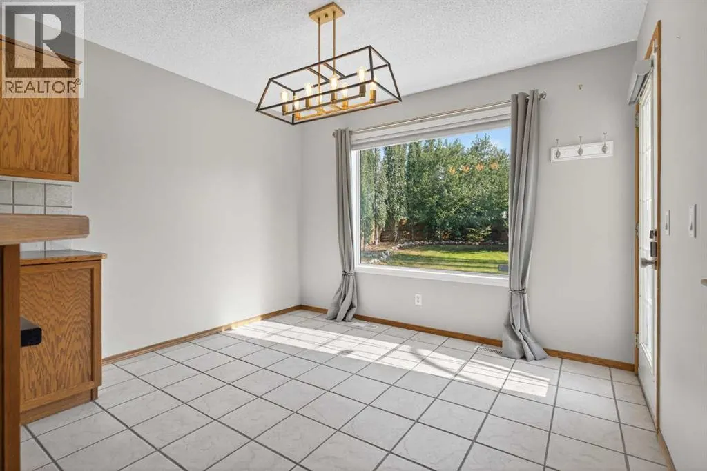 47 Mt Apex Crescent SE