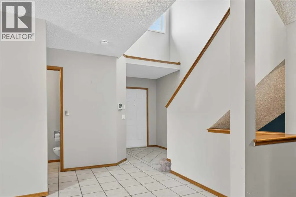 47 Mt Apex Crescent SE