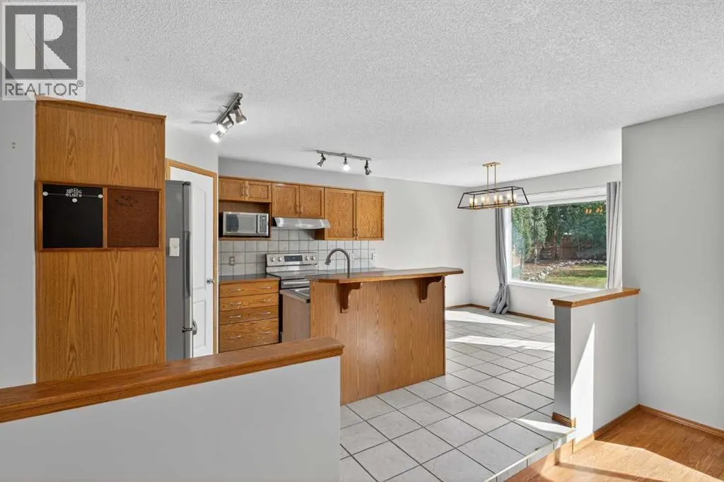 47 Mt Apex Crescent SE