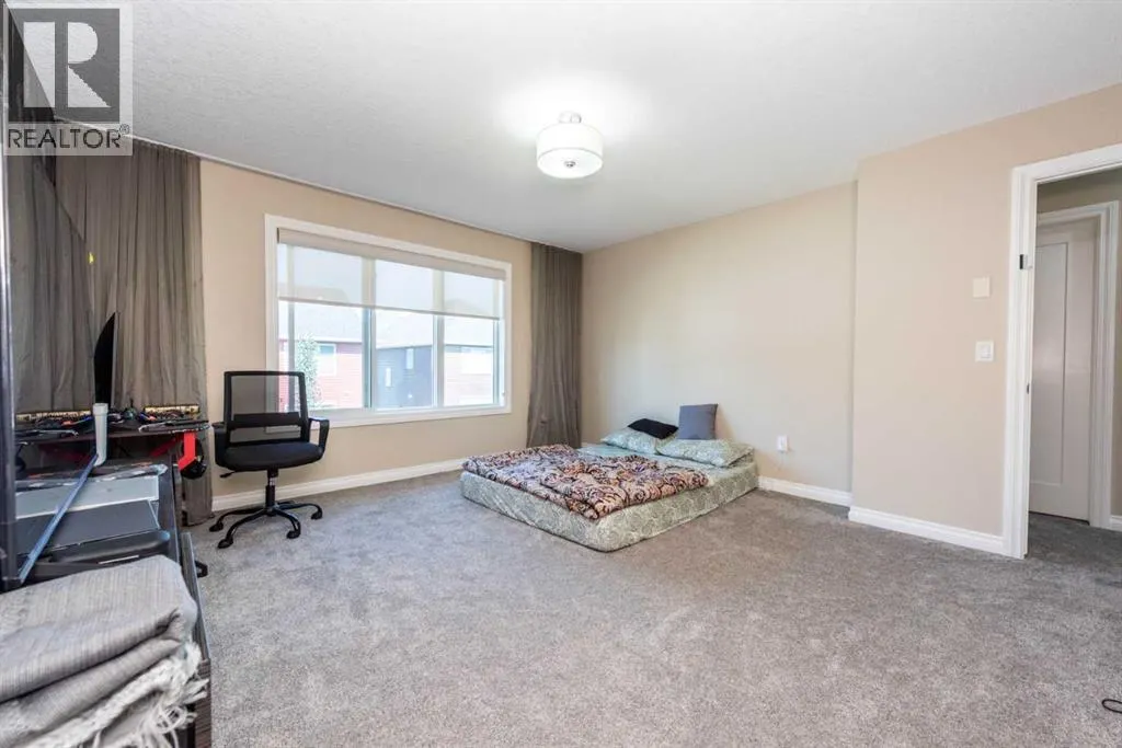 287 Baywater Way SW