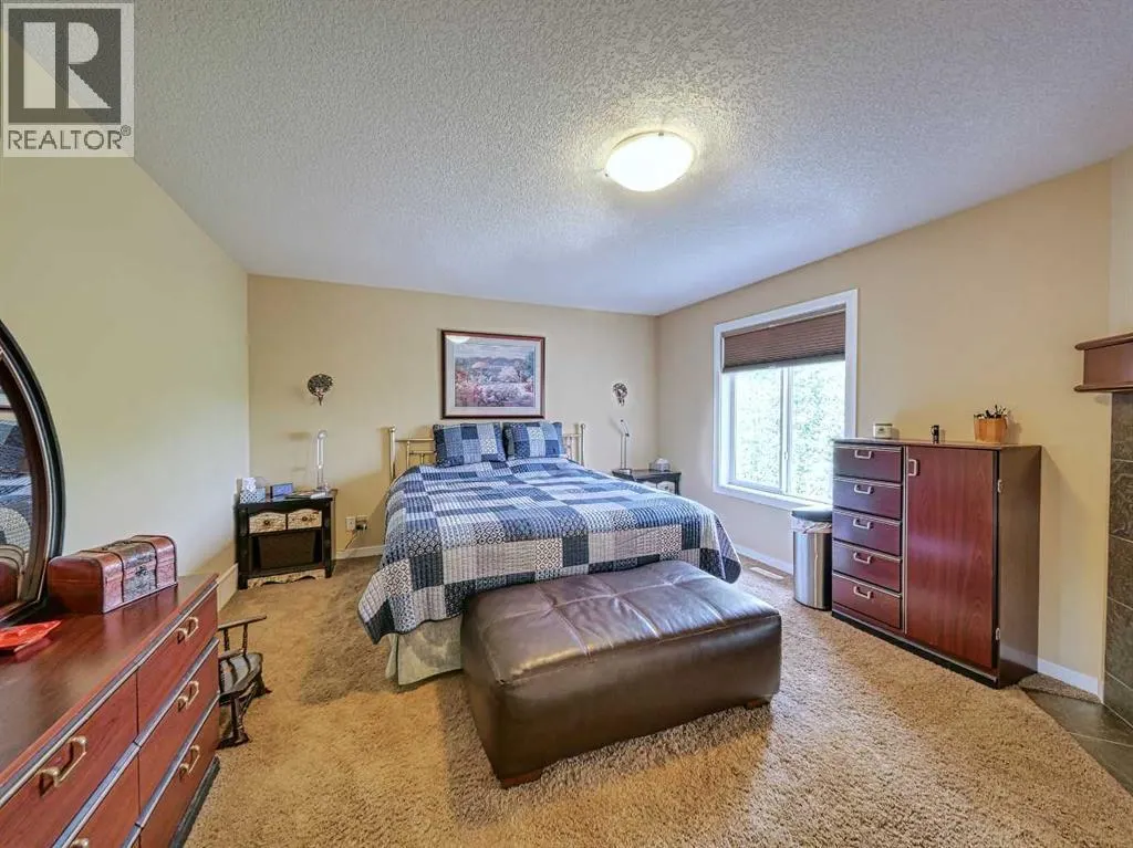 66 Crystal Green Drive
