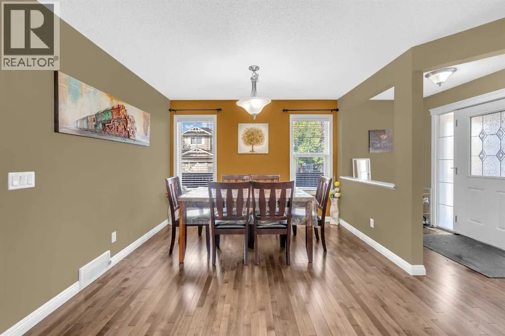 2407 Kingsland View SE