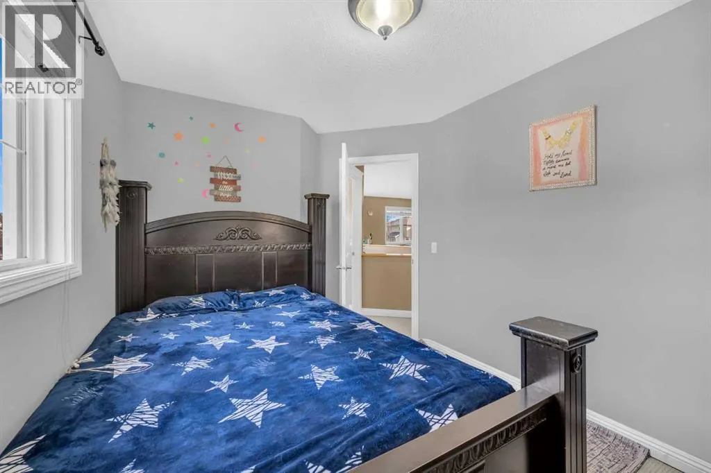 2407 Kingsland View SE