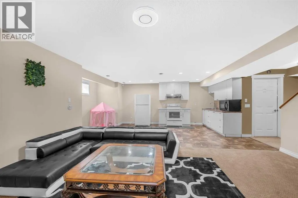 2407 Kingsland View SE