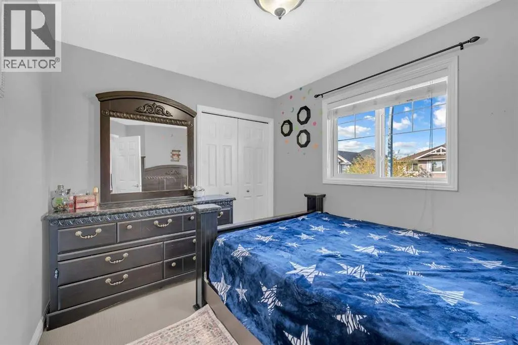 2407 Kingsland View SE
