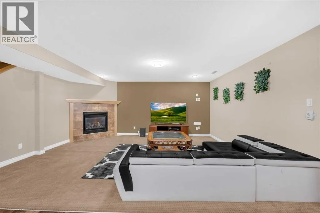 2407 Kingsland View SE