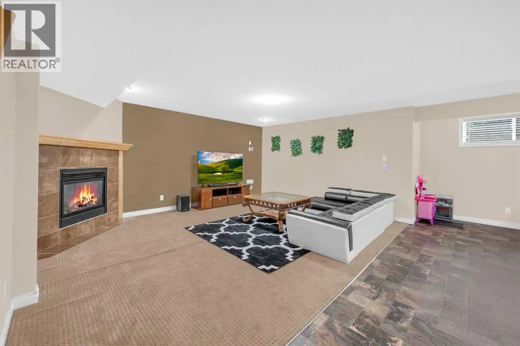 2407 Kingsland View SE