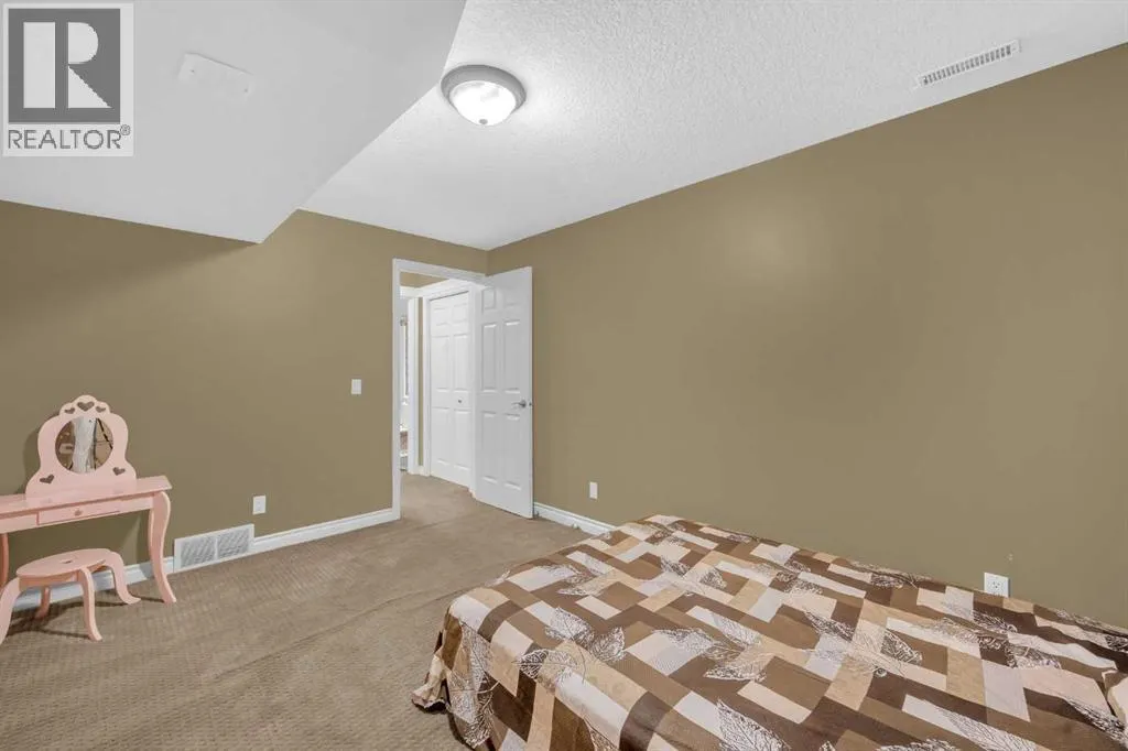 2407 Kingsland View SE