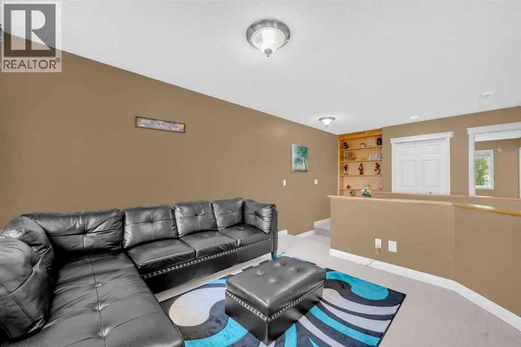 2407 Kingsland View SE