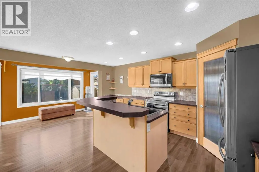 2407 Kingsland View SE