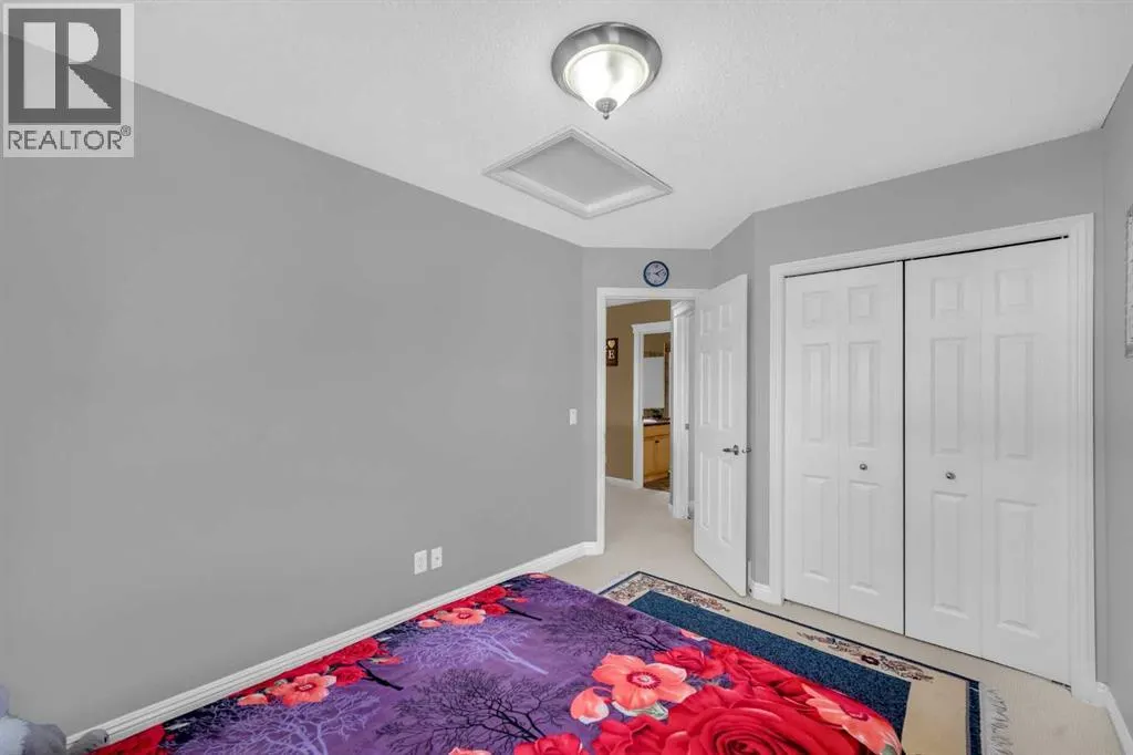 2407 Kingsland View SE