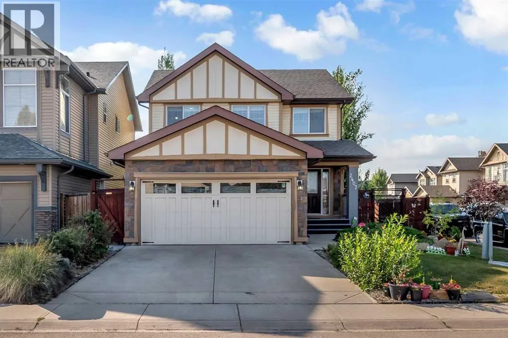 2407 Kingsland View SE