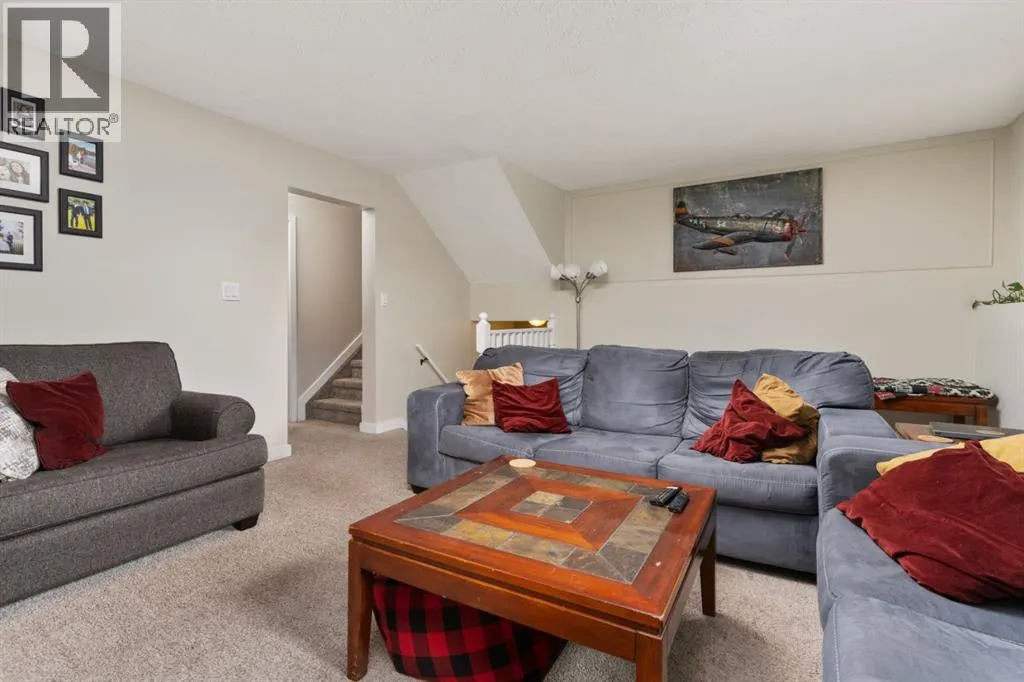 107 Northlake Lane