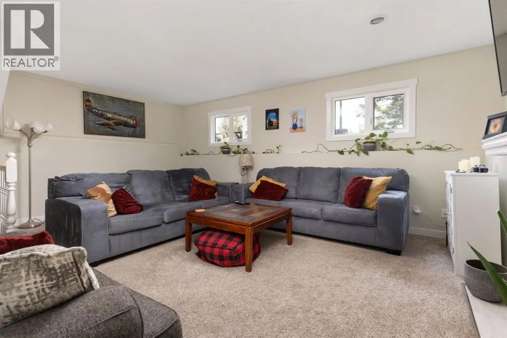 107 Northlake Lane