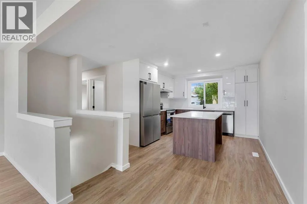1271 Penedo Crescent SE